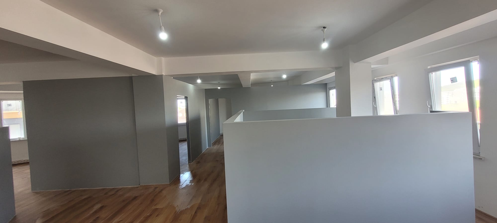 Tuzla Aydınlı Ofis Bölme Duvar